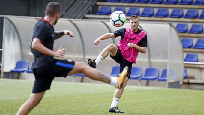 View image on Twitter