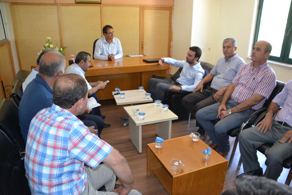 avmustafakose's tweet photo. Karaöz Sulama Birliği'ni ziyaret ettik; Karaöz ovası tarımsal üretimi ve sulaması ile ilgili istişarelerde bulunduk... https://t.co/hiiFhXPbfd