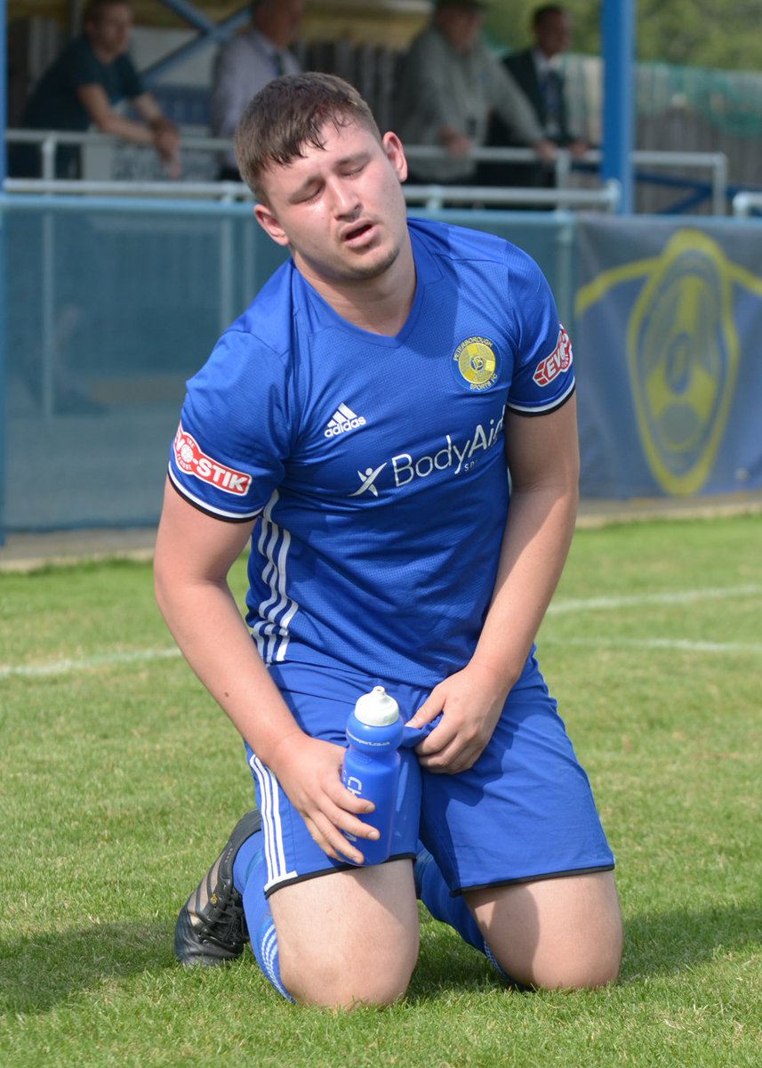 thejakewhiteley's tweet photo. #JoshSanders takes one for the team; fortunately, a replacement set is close at hand - @PSLFC v @BedworthUnited (26/8/17)... https://t.co/VjVEkdrh32
