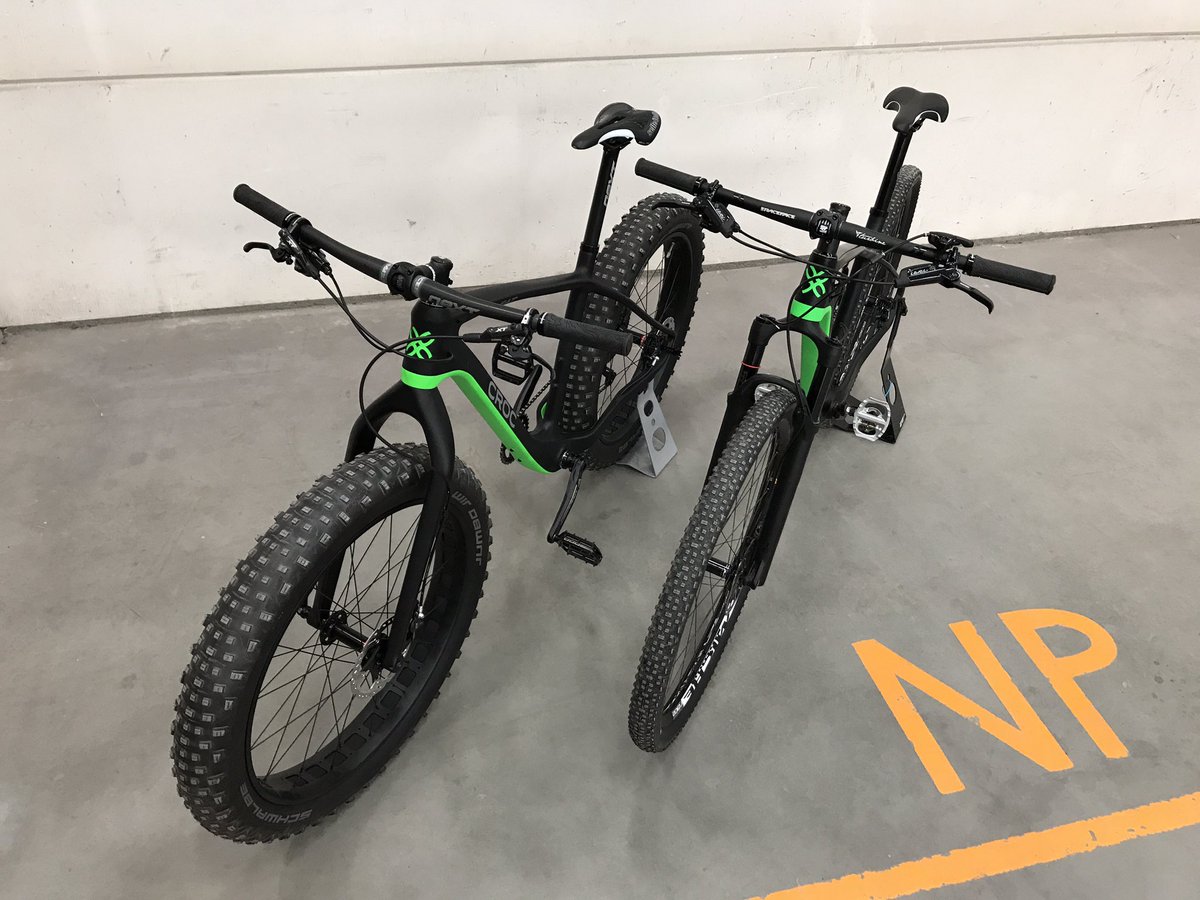 GlocknerSports's tweet photo. Can you find the difference? #Crocsportsbenelux #Crocbike #Crocsports https://t.co/5JyP5BnMWs