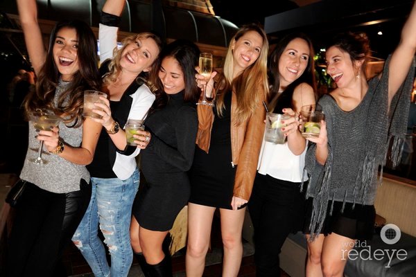 🍸 Ladies drink FREE from 7-10pm tonight at Boatyard ⚓️

Happy Hour 4pm-7pm, 1/2 off beer, wine &amp; cocktails.
