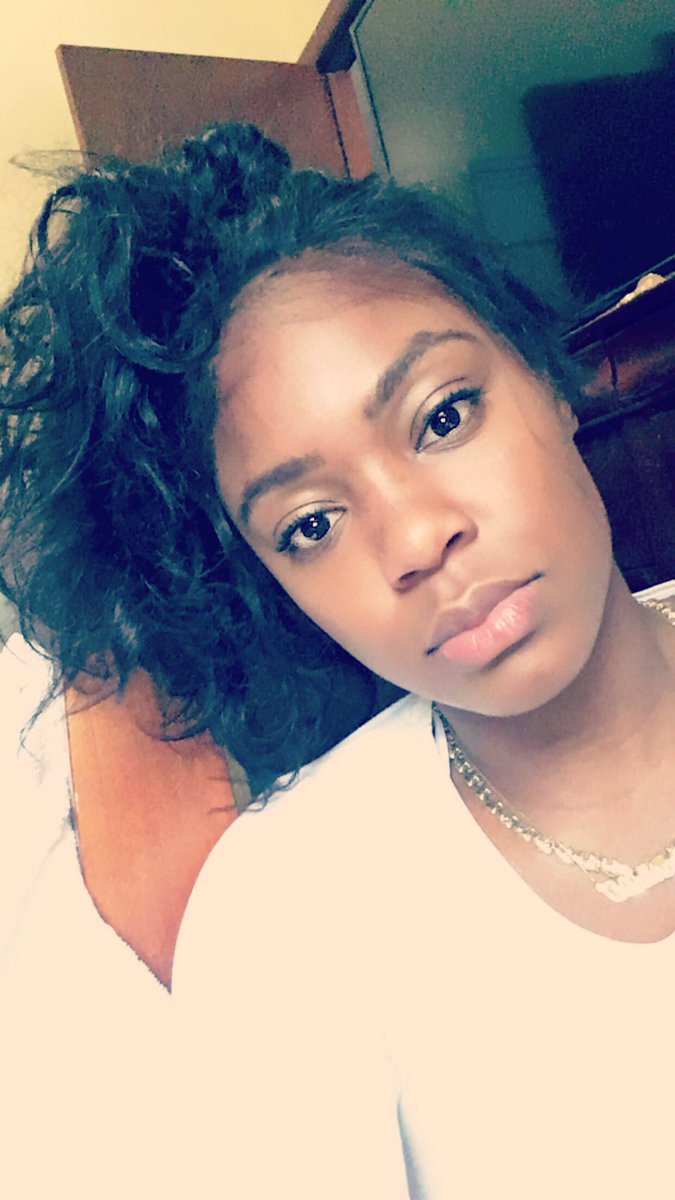 Team_danix3's tweet photo. They should've never gave a bish some edges 😂😂😂 #danididit #issawig #issafrontal https://t.co/2pHD3KfNLy