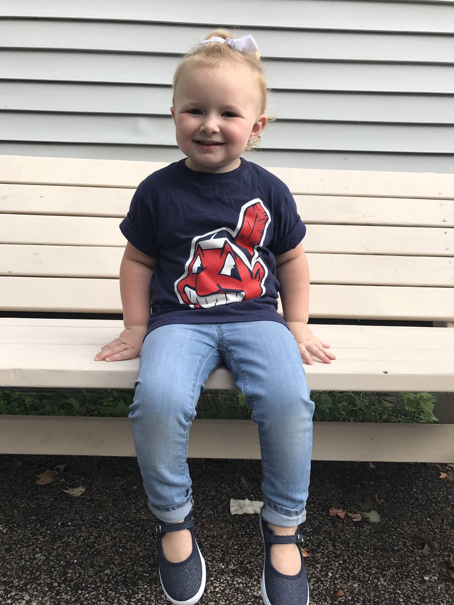 jessours's tweet photo. TFW tribe has won 21 in a row and going for number 22! ❤️💙 https://t.co/isOTUZMMlt