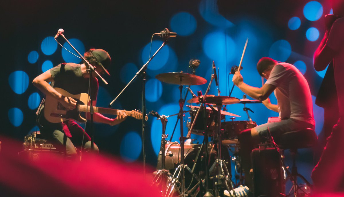 memoriapeixe's tweet photo. Today we will be playing in @jazzcava by 21h15 @MercatMusicaVic #MMVV17 https://t.co/GkMuZ57dad