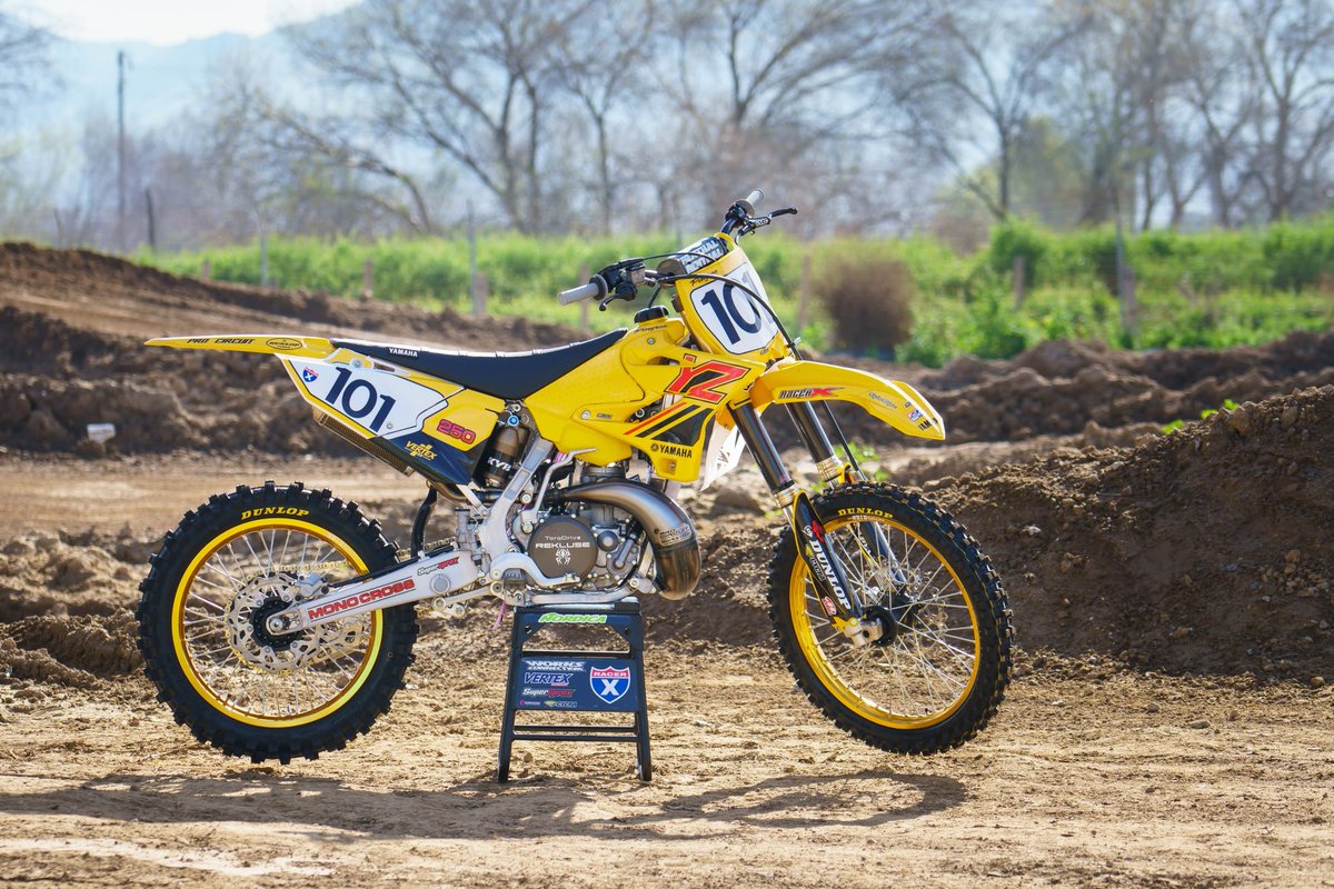 racerxonline's tweet image. Our latest Garage Build is now live. Watch full video: bit.ly/2f8QLiJ