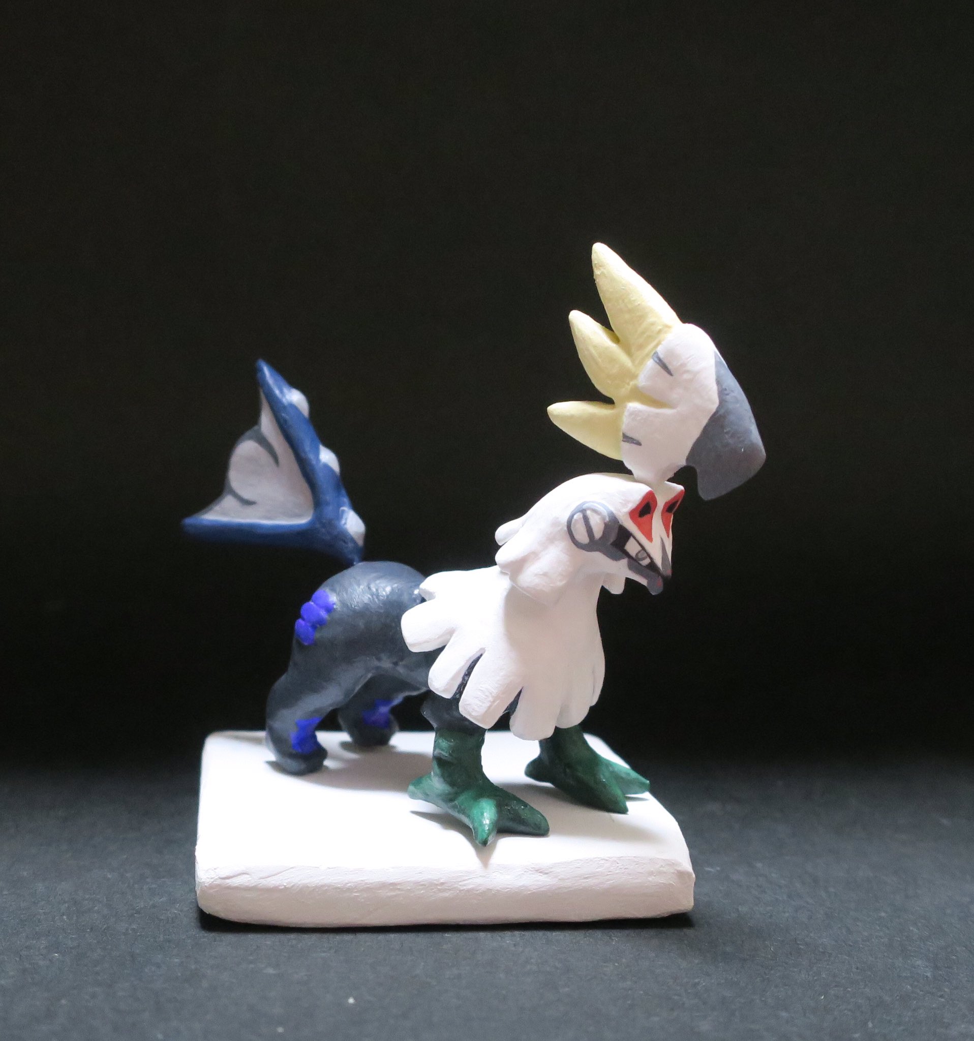 わたし 石粉粘土でポケモンサンムーンに登場するシルヴァディを作りました 家の中にubが増えつつありましたが ビーストキラーがいれば安心ですね ちなみに足元から頭の羽先まで5 75 5 8cmです ポケモン 粘土 シルヴァディ T Co R41zkbxe2o