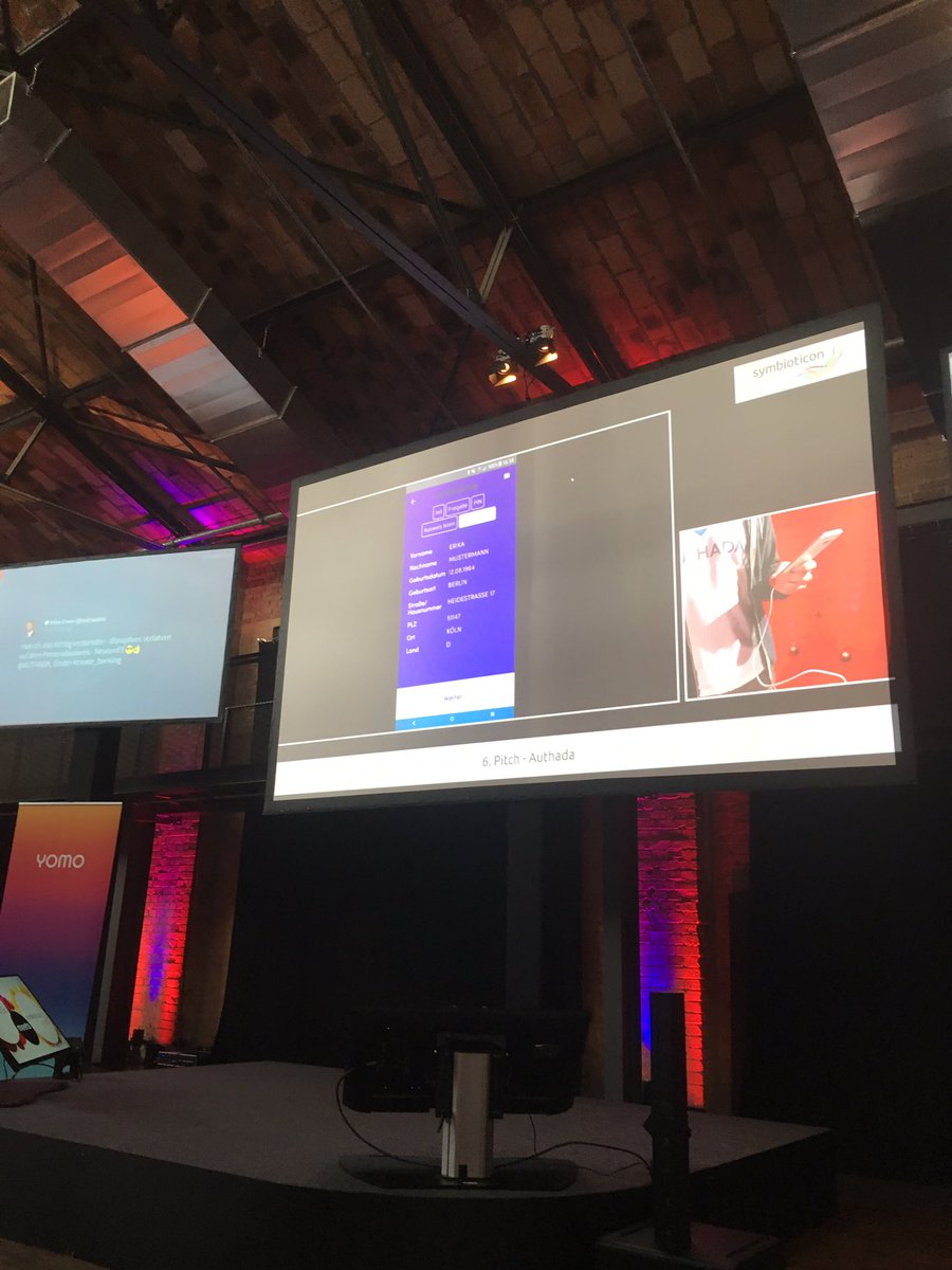 birdy_maurice's tweet photo. @AUTHADA_GmbH  ...und ich hielt immer Videolegitimation für #innovativ - geile #Idee 💡 @symbioticon 
#bsk_live #create_banking https://t.co/FWmA7JQLjJ
