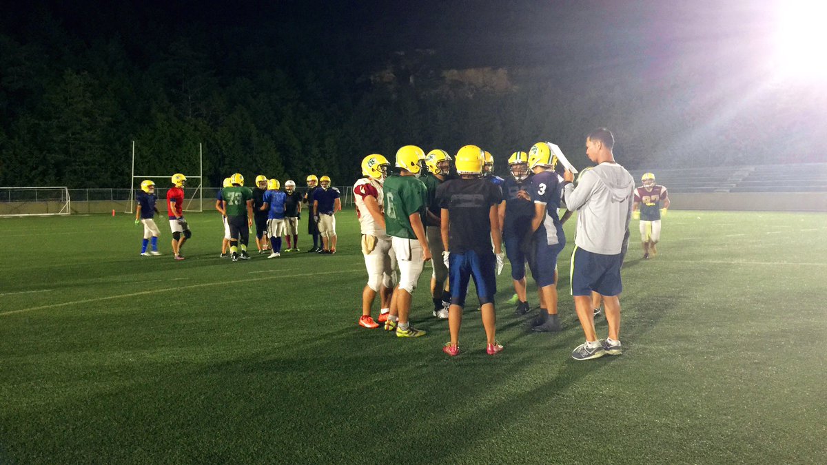 来週の土曜日に四日市市霞ヶ浦サッカー場にて私たち名古屋商科大学vs静岡大学の試合があります🏈

《詳細》
日付:9月23日(土)
時間:Kick off 17:00
場所:@四日市市霞ヶ浦サッカー場
対戦校:静岡大学

今までの練習の成果を出せるよう頑張ります！