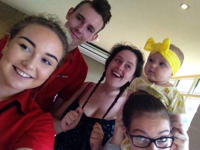 My team getting sneaky selfies with guests <a href="/WeAreSUGM/">WeAreSUGM</a> @castlelake1