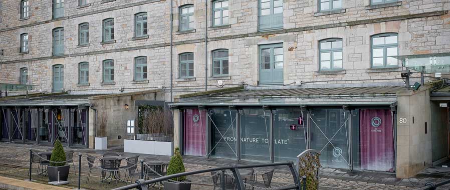 eteaket's tweet image. If you&apos;re treating yourself to dinner @TheKitchin  be sure to end the meal with our @Tomatin1897  Whisky Tea, new to their #teamenu!