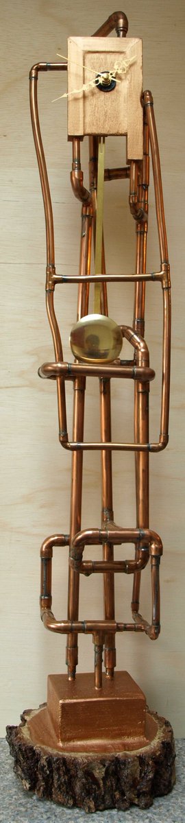 MossCreate's tweet photo. 'Eternalpiece' 2008. A MossClock sold in 2014 to a nice chap 'who never buys art'. Working pendulum clock. #art #mossclock #steampunk https://t.co/fbQtcf1Nw8