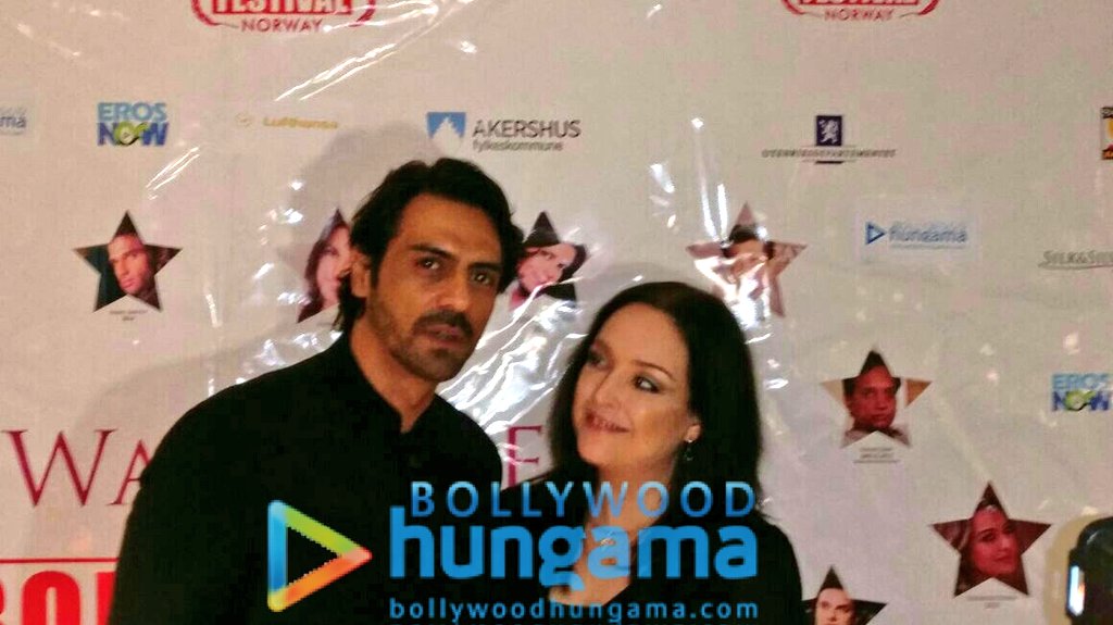 Bollyhungama's tweet photo. Ecstatic fans throng @rampalarjun at a special meet and greet at #BollywoodFestNorway #Oslo https://t.co/3qjQu6AVxS