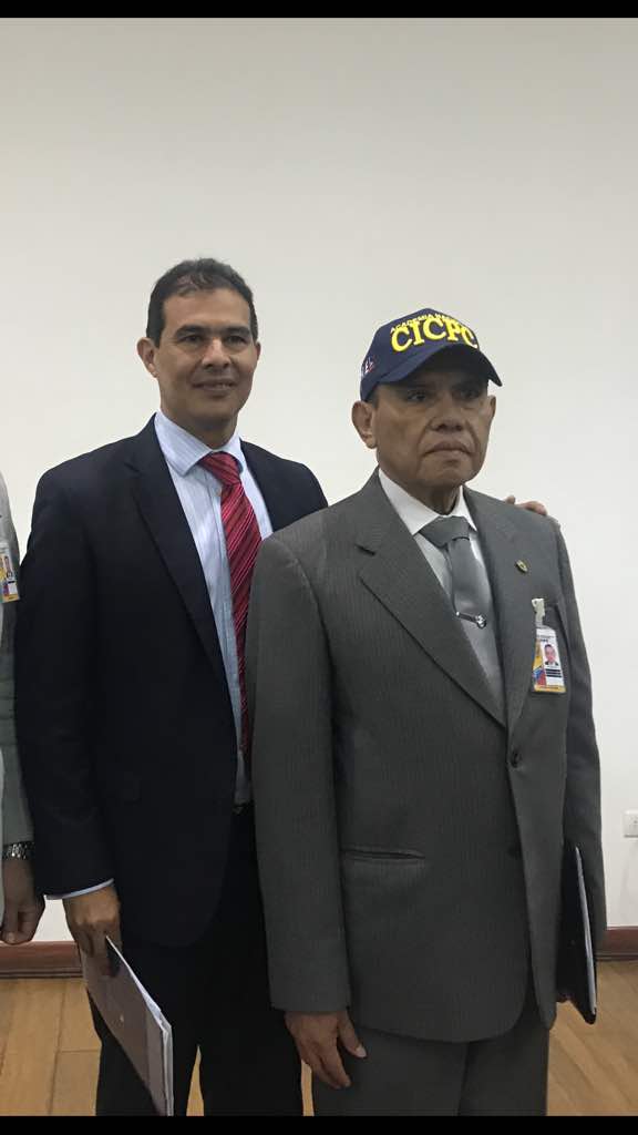 lisandroCICPC's tweet image. Primer Encuentro Criminalístico de tres generaciones del #Cicpc, realizado en la sede de @UniversidadUNES