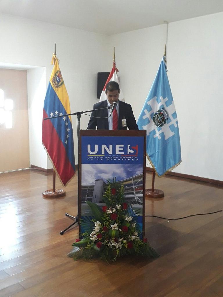 lisandroCICPC's tweet image. Primer Encuentro Criminalístico de tres generaciones del #Cicpc, realizado en la sede de @UniversidadUNES