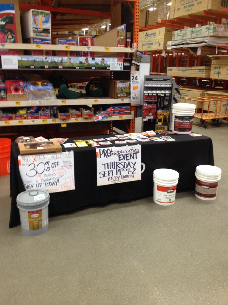 josephluckett4's tweet photo. Pro Appreciation Day in full swing! @JanaVugteveen @ELoichinger @HomeDepot2771 @bobsaniga https://t.co/PAJKBvJ1Ld