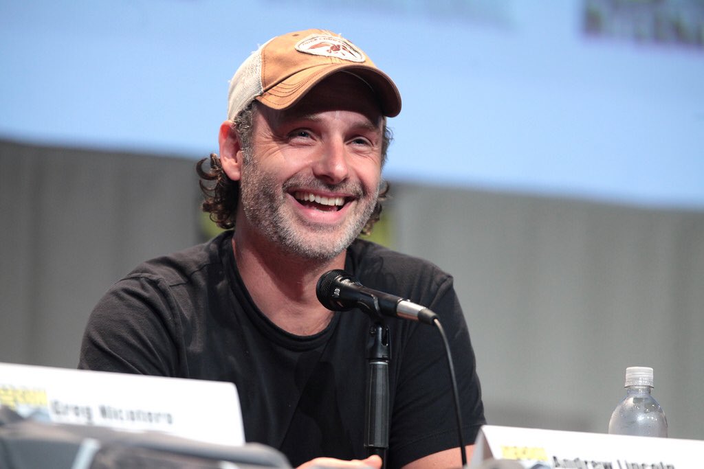 Wishing Andrew Lincoln a very Happy Birthday today! Cheers for our leading man!     