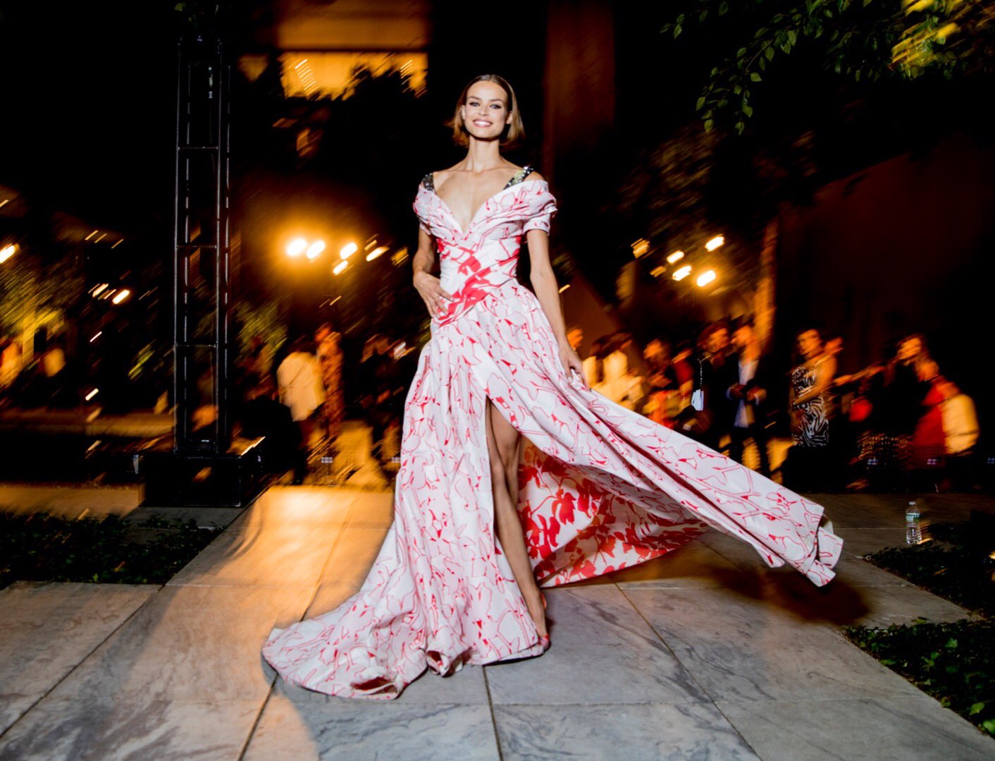 carolina herrera 1815 twitter