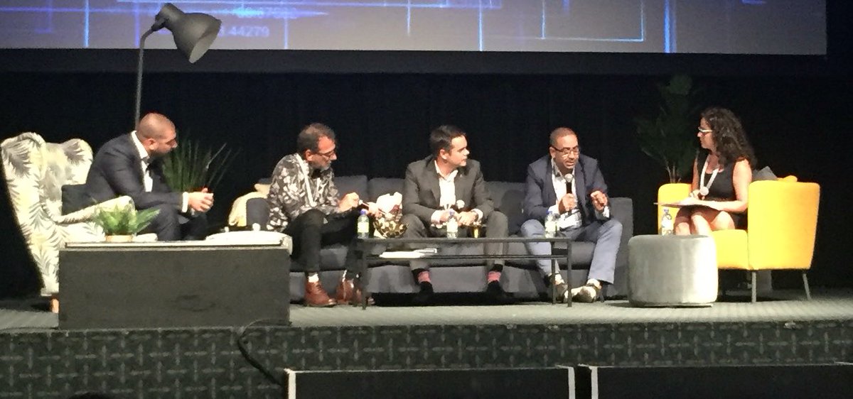 "L'#innovation ne remplacera jamais l'humain.Il faut surtout accompagner les gens dans le chgmt sinon ils le rejettent" <a href="/saadchafki/">saad chafki</a> #ecommtl