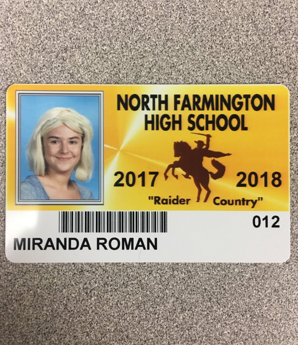 mirandaroman_'s tweet photo. People always said we were the same person... #NFID18 https://t.co/rbxA1Lj3kF
