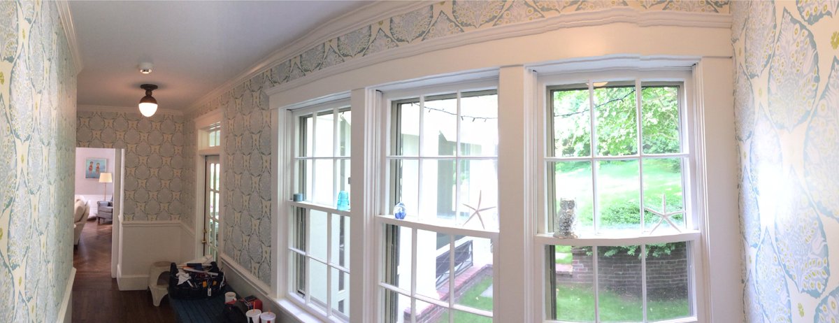 bigpicturemag's tweet image. Wallcoverings Take over 18th-Century Home bit.ly/2flpExU #workflow #interiordecor #wallcoverings #wideformat