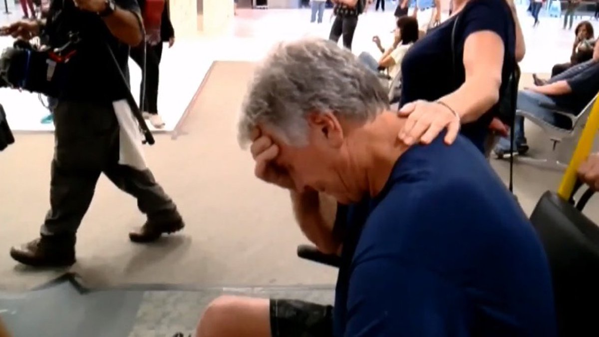 Boat captain stranded during Irma rescued by @CarnivalCruise ship bit.ly/2h386dw?utm_me… https://t.co/nK5G8K00fZ