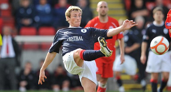 Help support the <a href="/CMFoundation_/">Concerned Medics Foundation</a> as former-footballer, Iain Russell runs the Great Scottish Run 10k. 

➡️ justgiving.com/crowdfunding/i… #COYB