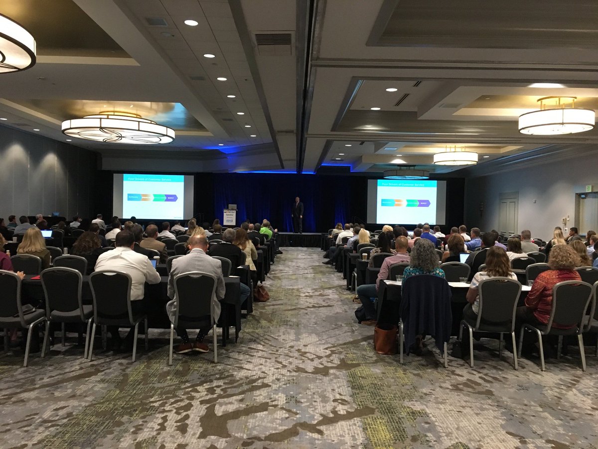 Great turn out for the first presentation of the day. Principle #4? Become genuinely interested in the other pers… - crowd.cc/s/15Pis
