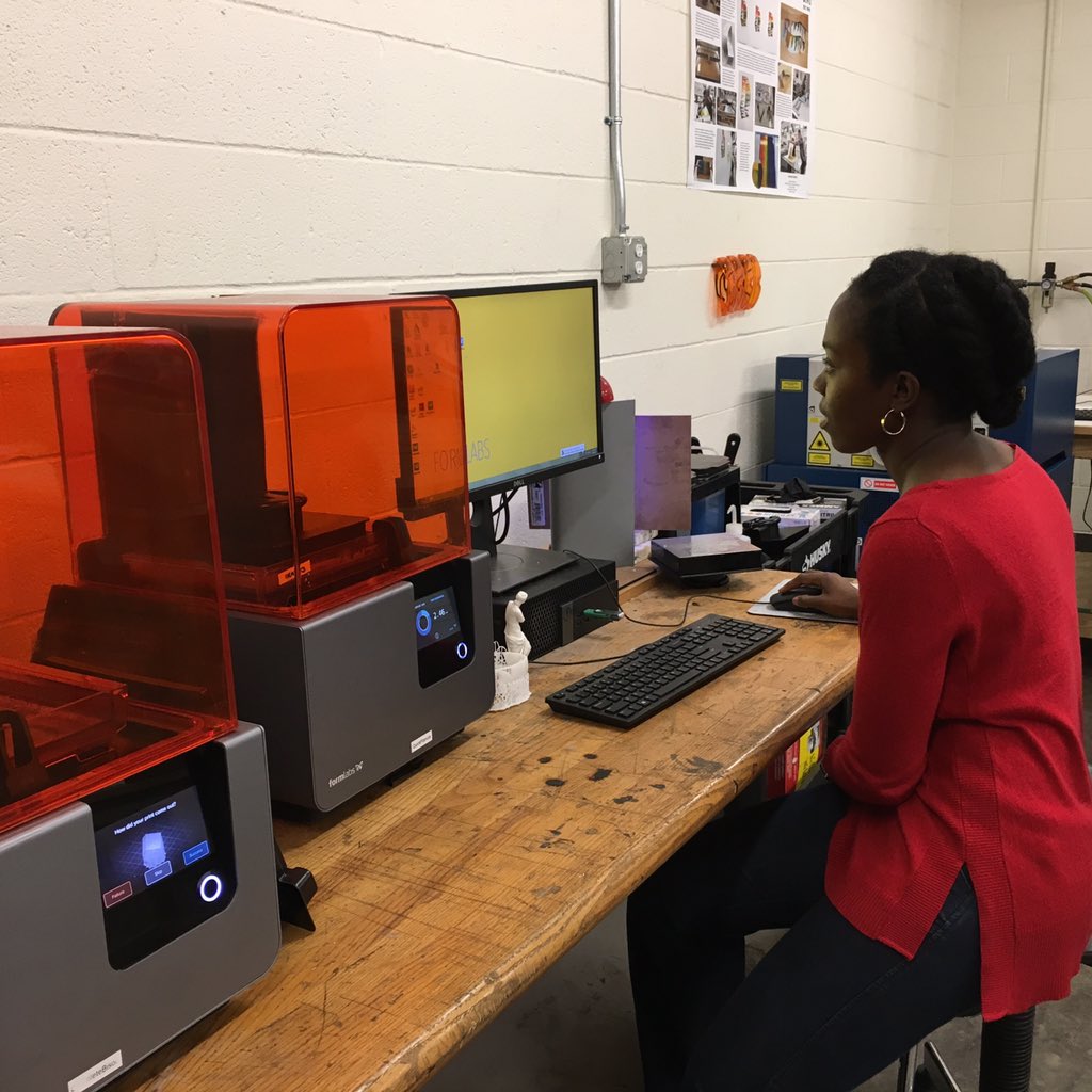 3Dhotbed's tweet photo. Safety training today in the #untfablab. Thanks so much to Christa and the other great staff! https://t.co/BoYEvnpFs1