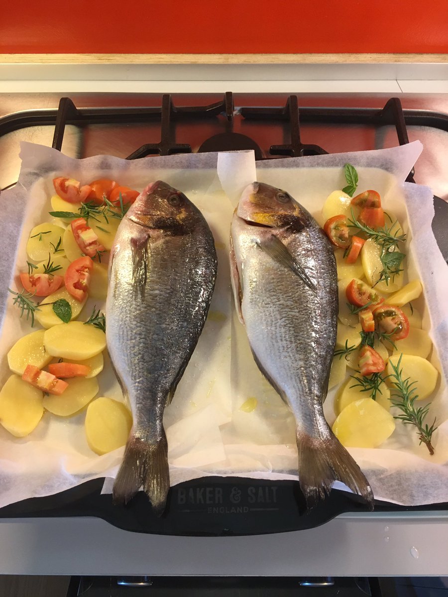 Two orata ready to go.... <a href="/WhamWorld/">WhamWorld</a> <a href="/BakerandSalt/">Baker&Salt</a>