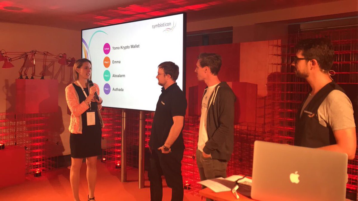 symbioticon's tweet photo. And the #symbioticon-winner is... @AUTHADA_GmbH !!🎉🎉 10.000 Euro und jede Menge #hackathon-Fame! #create_banking #sparkassenhub #authada https://t.co/As14Mrr7cN
