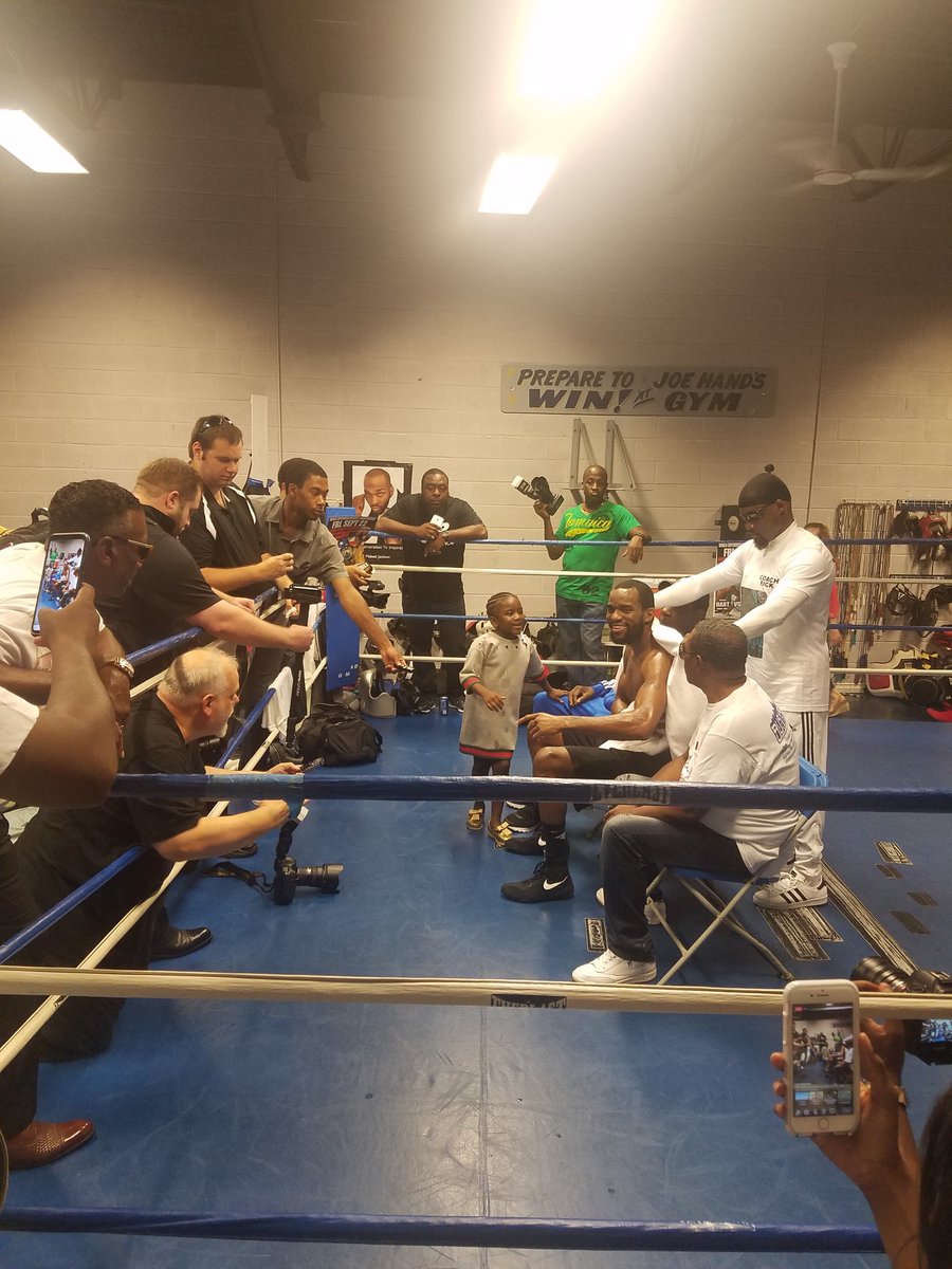 BAM_McCloskey's tweet image. .@trboxing's own @1hardworkhart talking to the media here at @JoeHandBoxing as he prepares for his title shot 9/22.