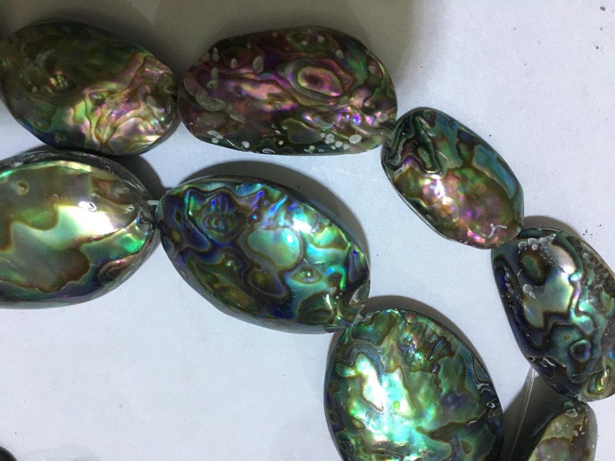 bsavailable's tweet image. 28-32mm natural freesize abalone shell jewelry beads tuppu.net/945f4049 #Etsy #JewelryBeads