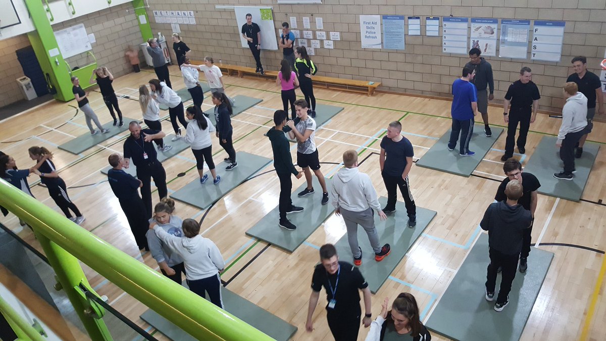 wmerciacadets's tweet photo. More team building for Telford Cadets, learning useful skills and techniques with SC TREHARNE and SC CAMPBELL. #newskills #noinjuriestoday https://t.co/fZIlSp8lJv