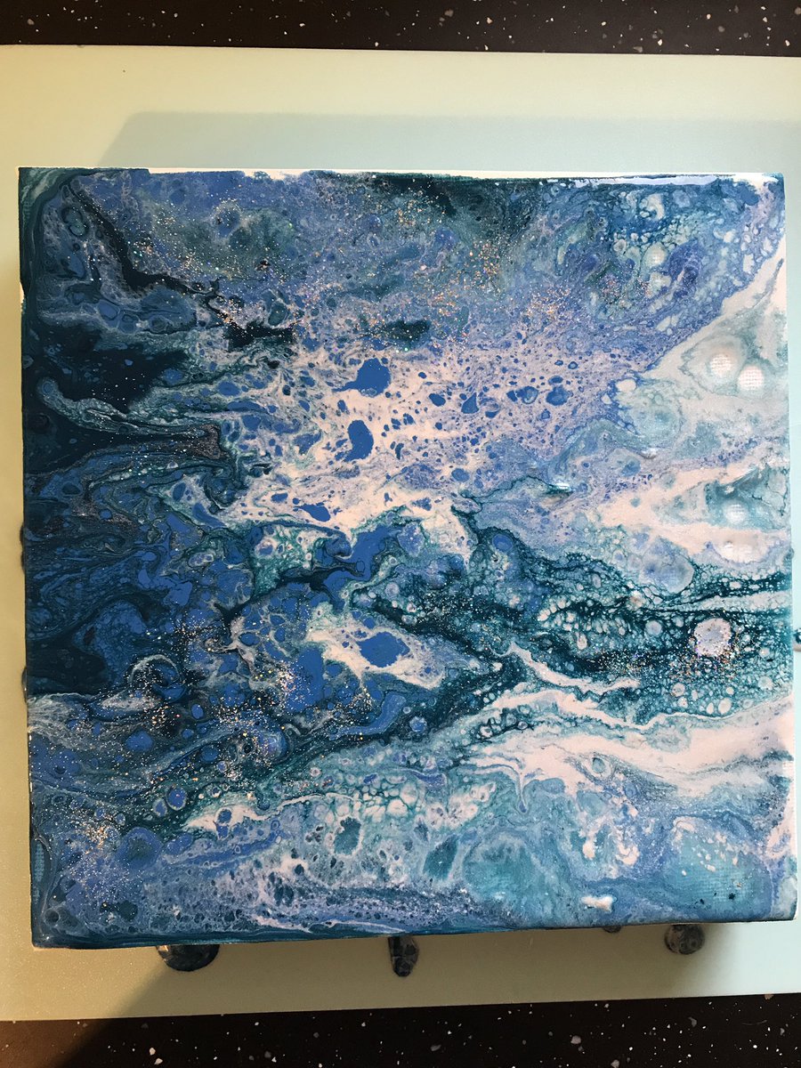 Giving acrylic pouring a go!