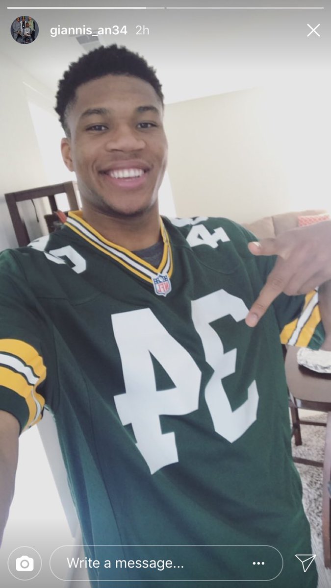 Bucks's tweet image. The Greek Freak leaves no doubt who he supports!! @packers 

📸 @Giannis_An34 IG