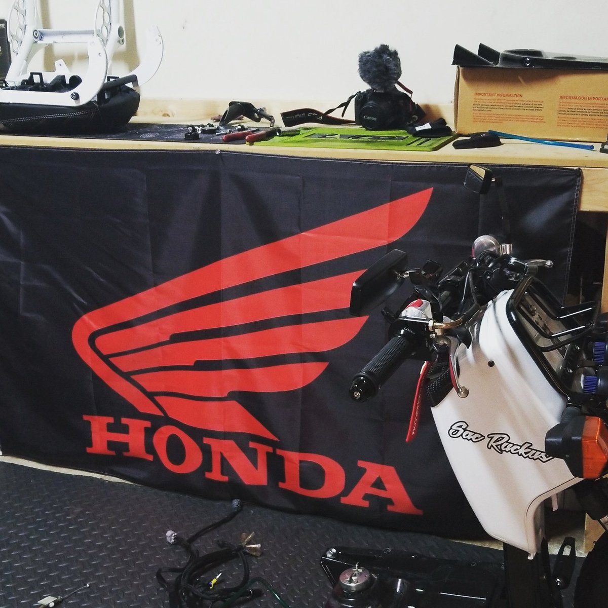 That ruck lyfe time to start writing down thing I need to get for the peoject!