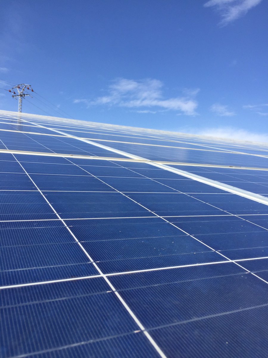 aecaenergia's tweet photo. Nueva instalación #bombeosolar desde hoy este #agricultor empieza ahorrar. #torrepacheco #energiarenovables #luzgratis !!!!!! https://t.co/FSJbAhi9eF