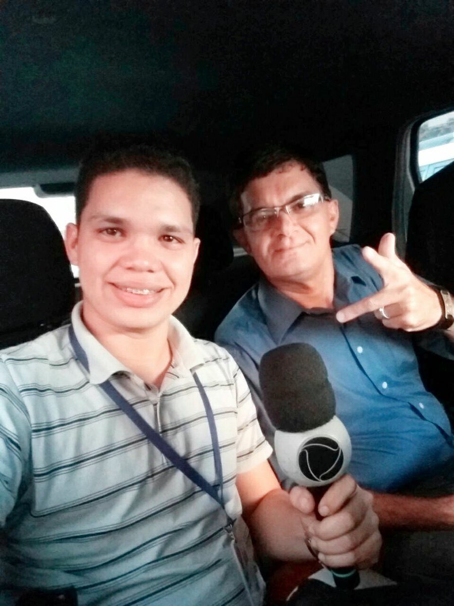 ValterLobato's tweet photo. Pessoal estarei sempre trazendo notícias de primeira mão a todos meus seguidores
#JornalDaRecord 
#ForcaSdv 
Eu e vc estamos sempre ligados https://t.co/0mjXZOw9mQ