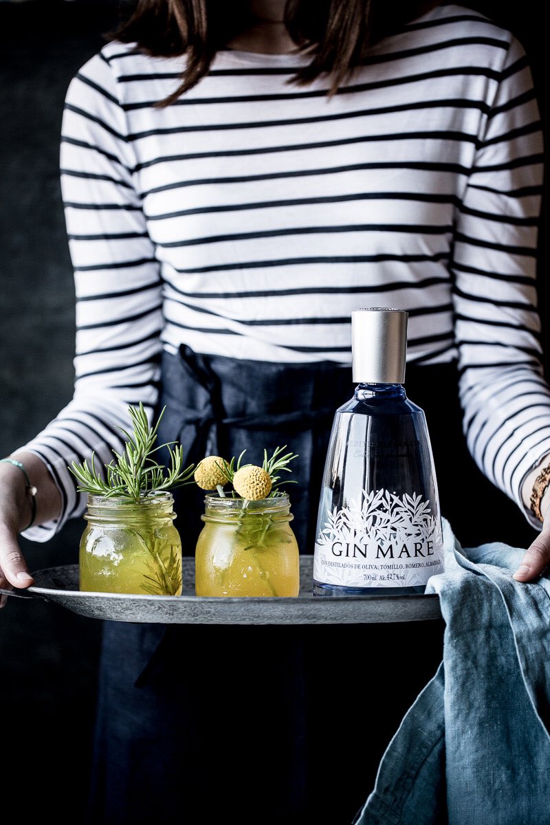 ✨No todos los jueves son así...pero hoy es hoy y lo celebramos con un cocktail de cúrcuma, jengibre y un chorritín de @ginmare_es 💃🏼💃🏼💃🏼