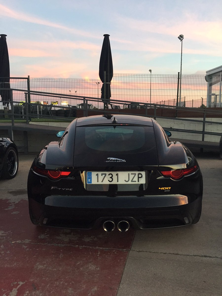 Javier__Arenas's tweet photo. Otro gran día en el @Circuito_Jarama gracias a @8000vueltas #FType400Sport https://t.co/n4gAKMuUrd