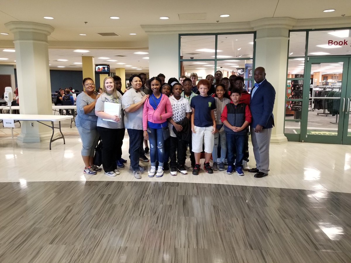 ReGinaBruce's tweet photo. BEST ROBOTICS KICK-OFF EMS Stampede Crossfire Team https://t.co/FvvBRM6fgf