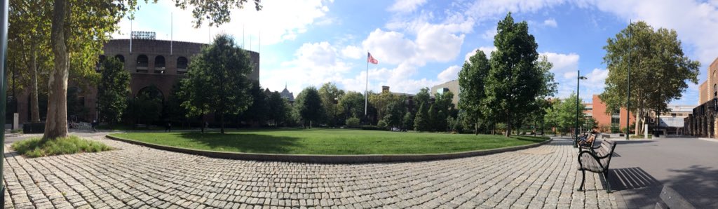 rachelcwolf's tweet photo. Beautiful last day on campus @pennphys #tminus5days #allthefeels #picnicsandpapers #prettypenn #thisusedtobetenniscourts https://t.co/srOOKeaUXe