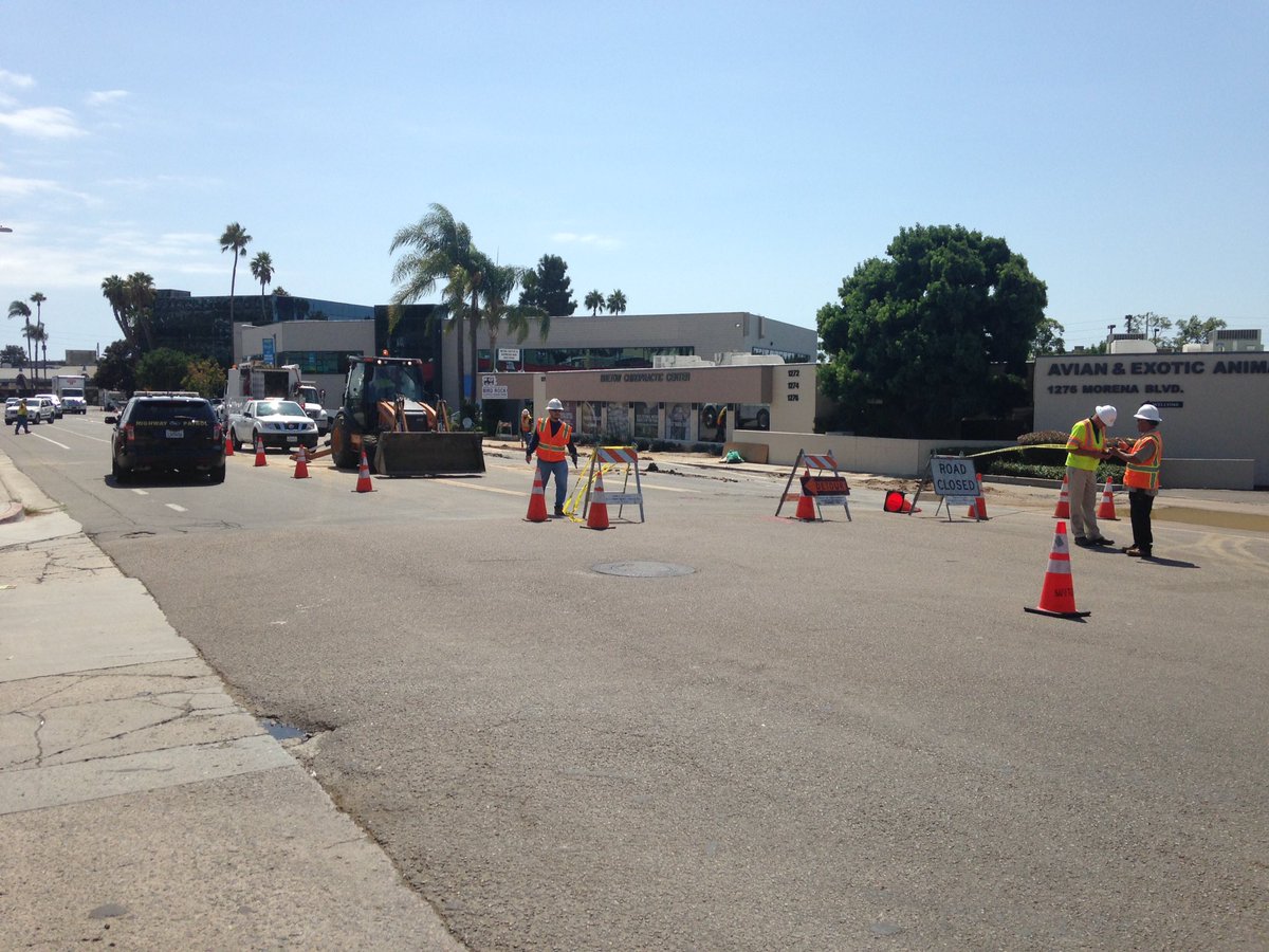 JeffLaskyTV's tweet image. City tells me there were actually 3 water main breaks on Morena Blvd which likely led to the Hotel Circle break. Live on @10News at 4.