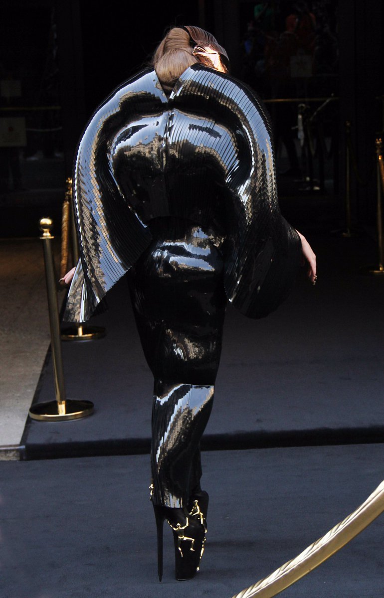 Gagathrowbacks's tweet photo. Lady Gaga arriving at Macy's FAME launch in NYC (Sept. 14) 2012 #Throwback https://t.co/v7fjhg9PU5