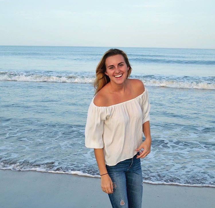 axo_unf's tweet photo. Meet our VP membership programming, Sav! She is in charge of planning all our fun socials &amp; retreats! https://t.co/JsX7jkx9kO