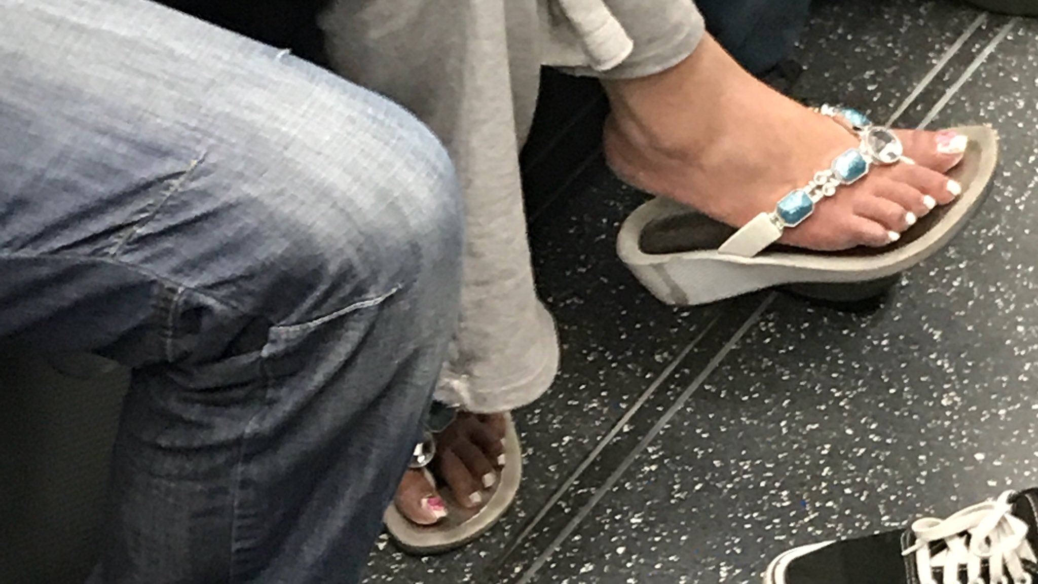 feet Asian hsp candid Pornstar simone fox