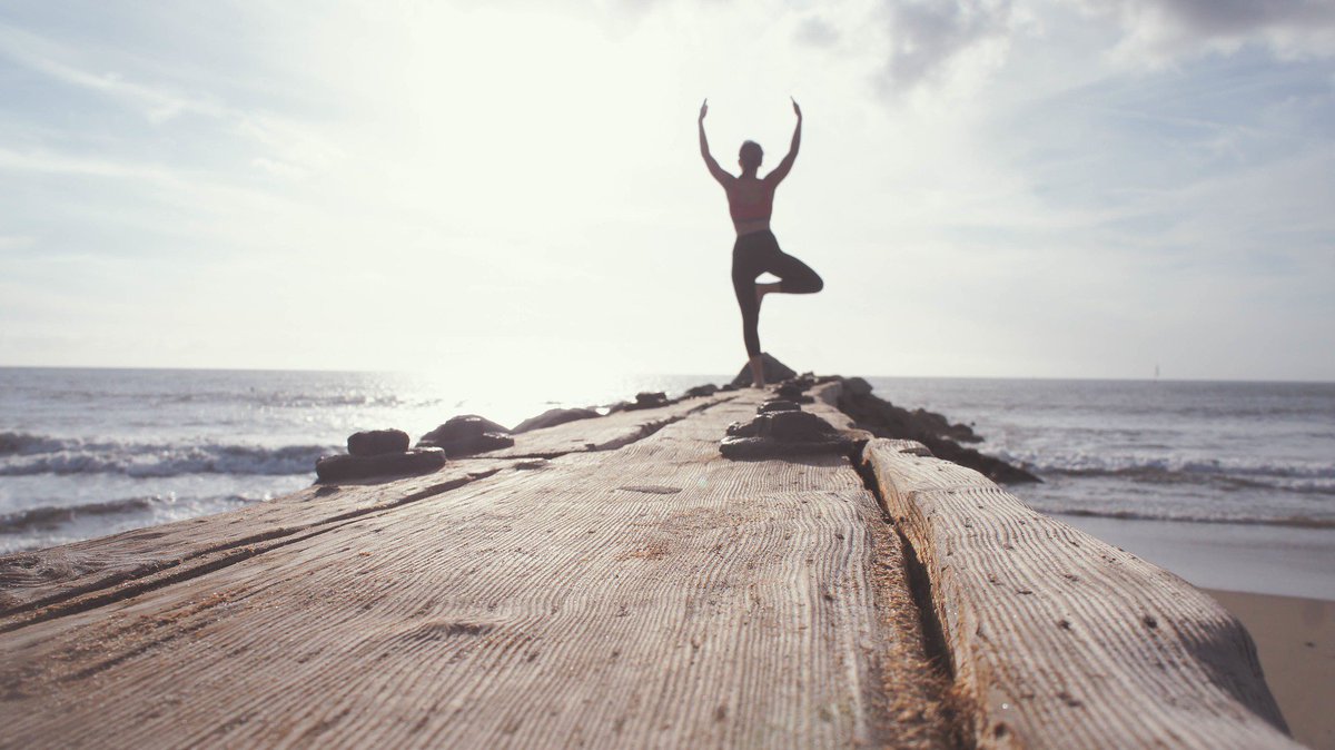 YogaWell's tweet photo. Join us tonight: Living a Life of Yoga: Nurturing Your Practice & practice bringing Patañjali's YogaSūtra into everything you do.
#AllYoga https://t.co/sZgryYbKs7