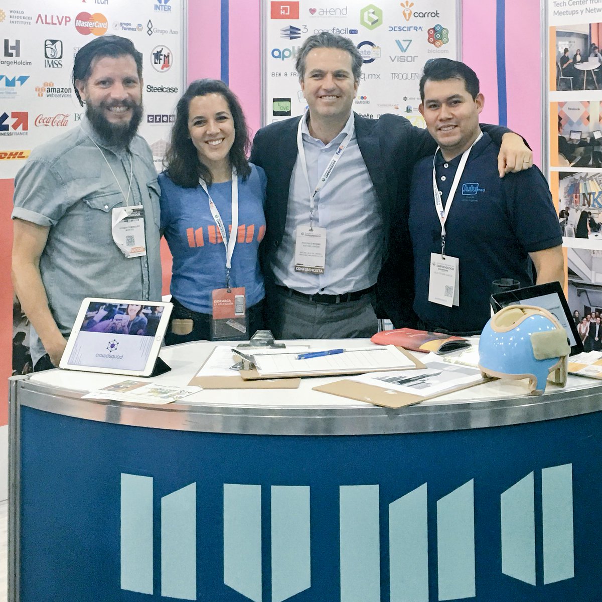 Dropping by the @NUMA_mx booth. Great team of founders and Numans! #Techfortomorrow.