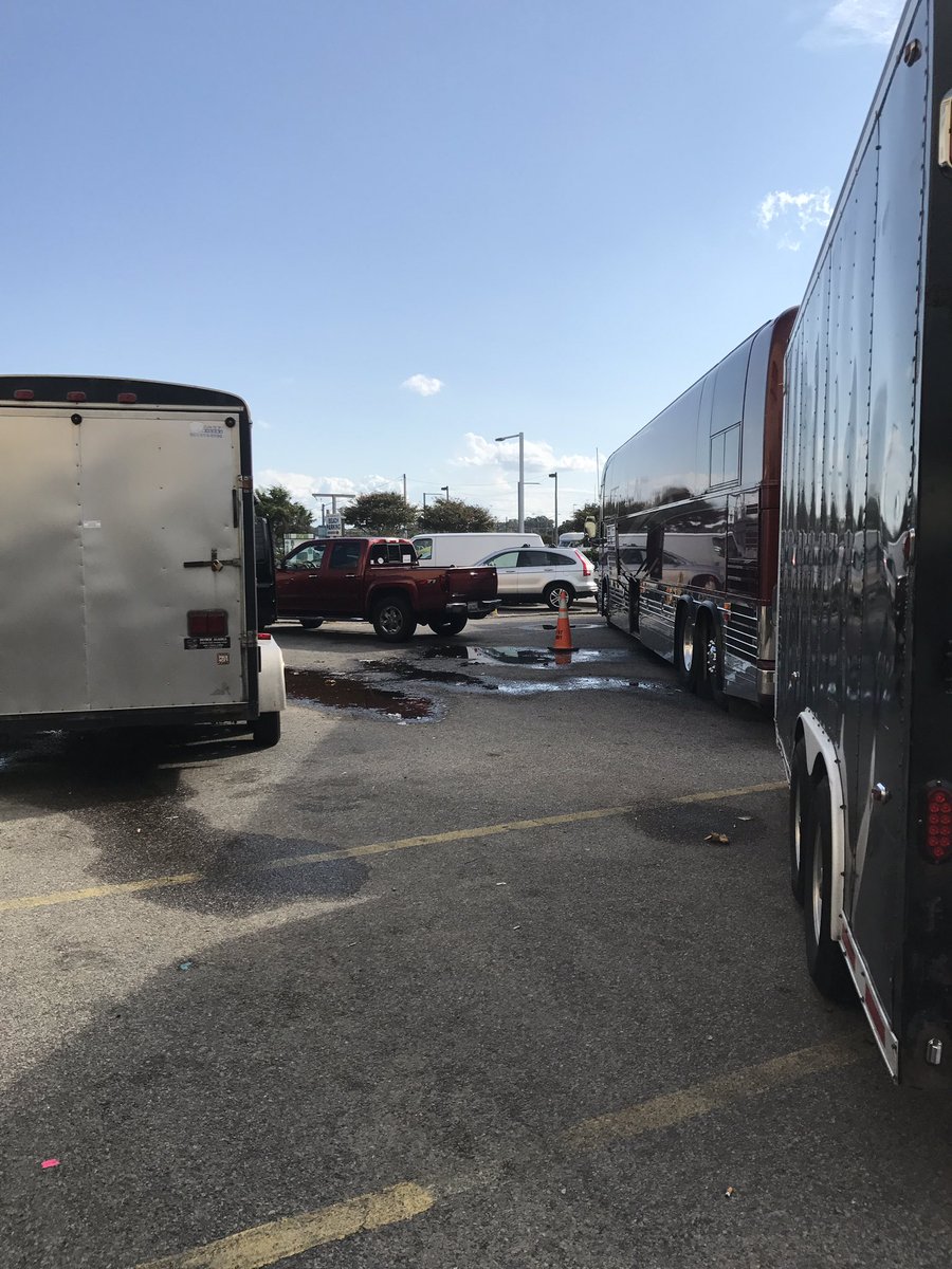 joncured's tweet image. Thanks 2 the staff &amp;amp; everybody at @IntlKnox in Knoxville, TN! 2nite @devildriver @36CF @Cane_Hill &amp;amp; @Tetrarch at @shakaslive C U there!