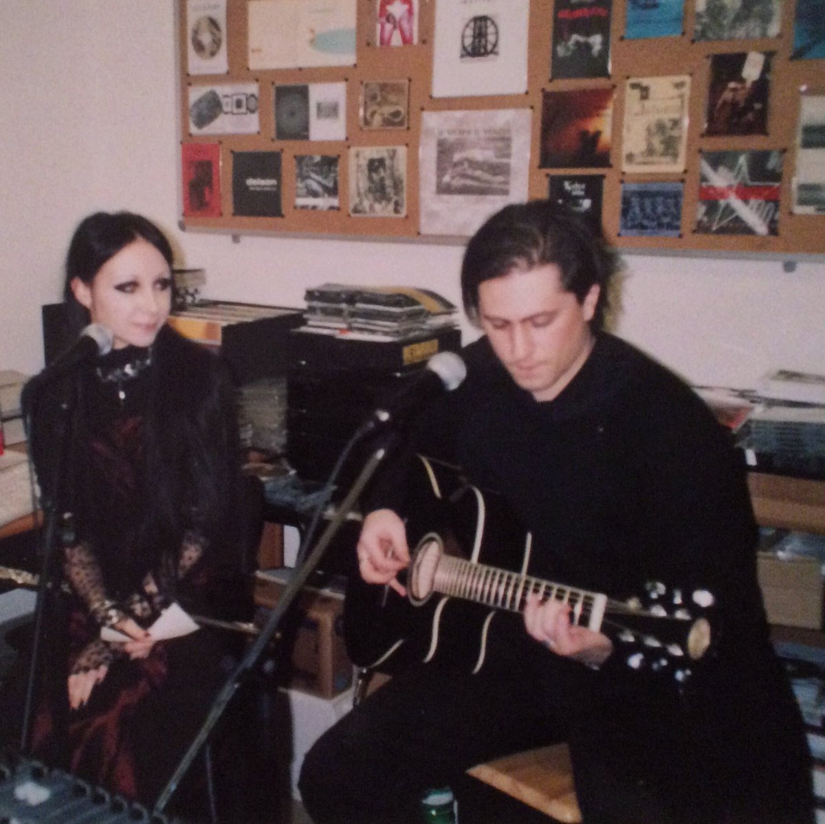 allmyfaithlost_'s tweet photo. https://t.co/r5CFQw64qF amfl live @ Nailrecords soooo many years ago! @Final_Muzik https://t.co/PMbgb72FYr